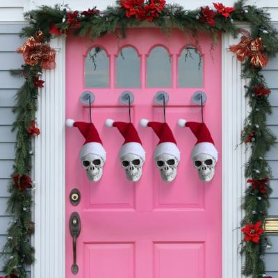 Hängender Totenkopf Weihnachtsmannmütze Halloween Ornamente Gothic Weihnachtsbaum Hängende Skelett Deko Kunststoff Kleine Totenkopfkopf Dekoration für Partyzubehör