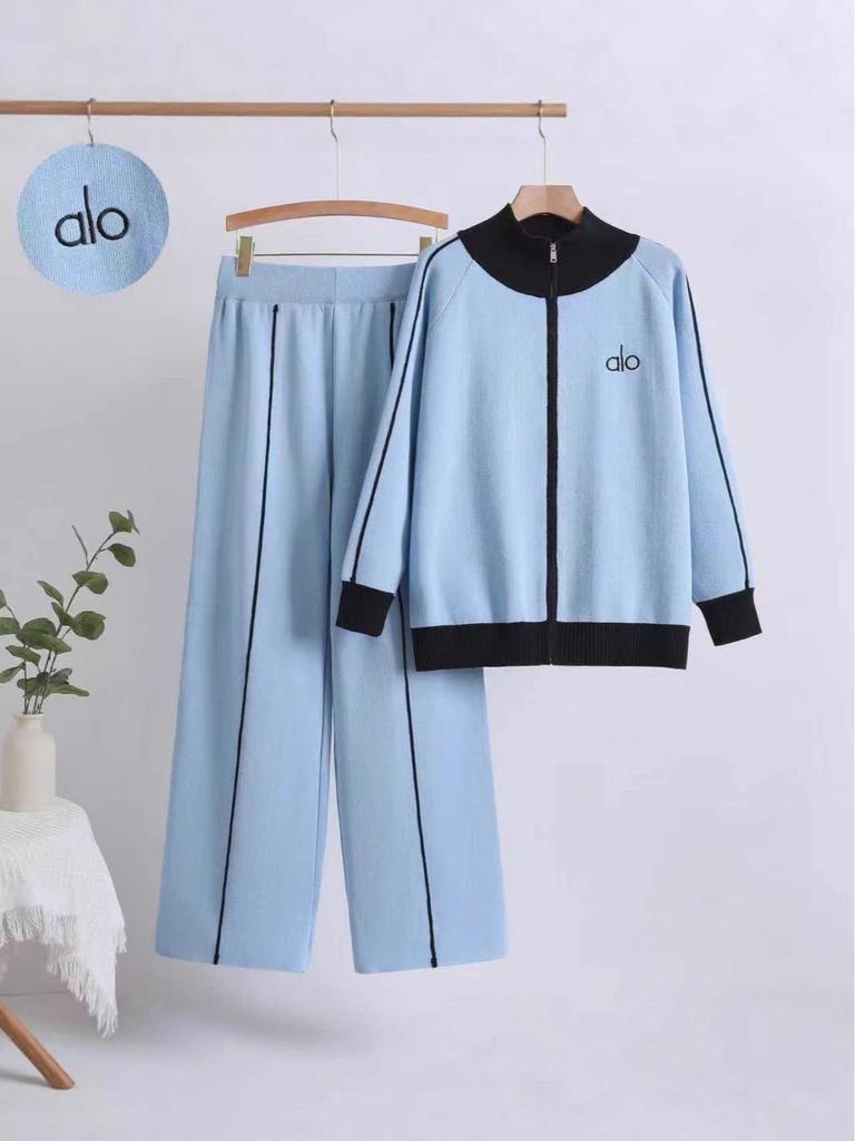 Women's Versatile Color-Block Knit Suit: Age-Defying Stand-Collar Jacket & Wide-Leg Pants Set