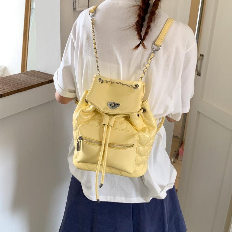 Fashion Chain Backpack Bag Women's New College Style Versatile Travel Bucket Bag Summer Small Backpack