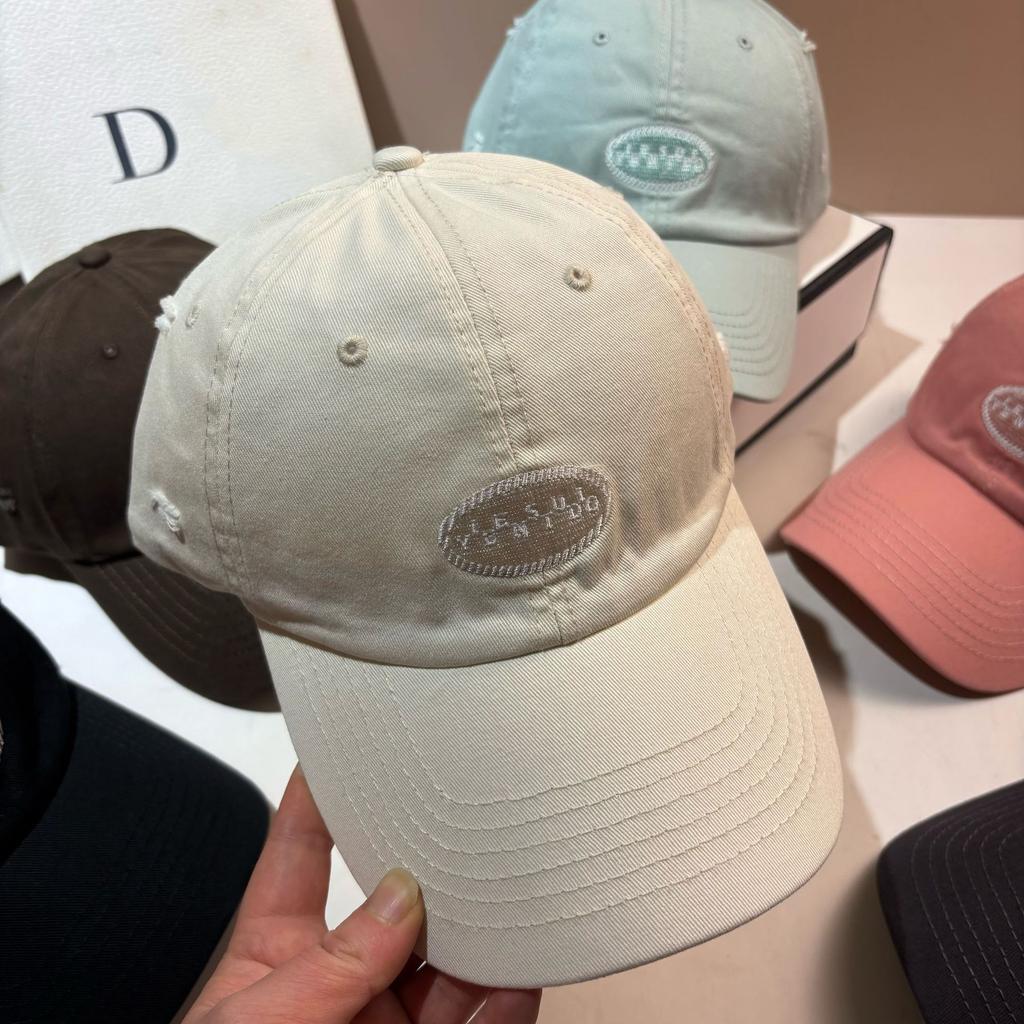 New Ripped Personalized Embroidery Baseball Cap Fashion Youth Travel Versatile Leisure Sports Shade Cap