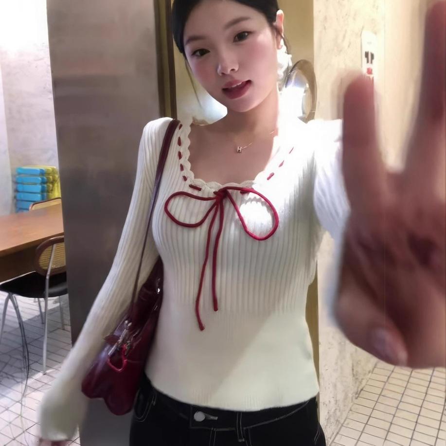 

Korean white square neck butterfly lace-up sweet knitted sweater women s autumn and winter slim-fitting chic interior one size fits all