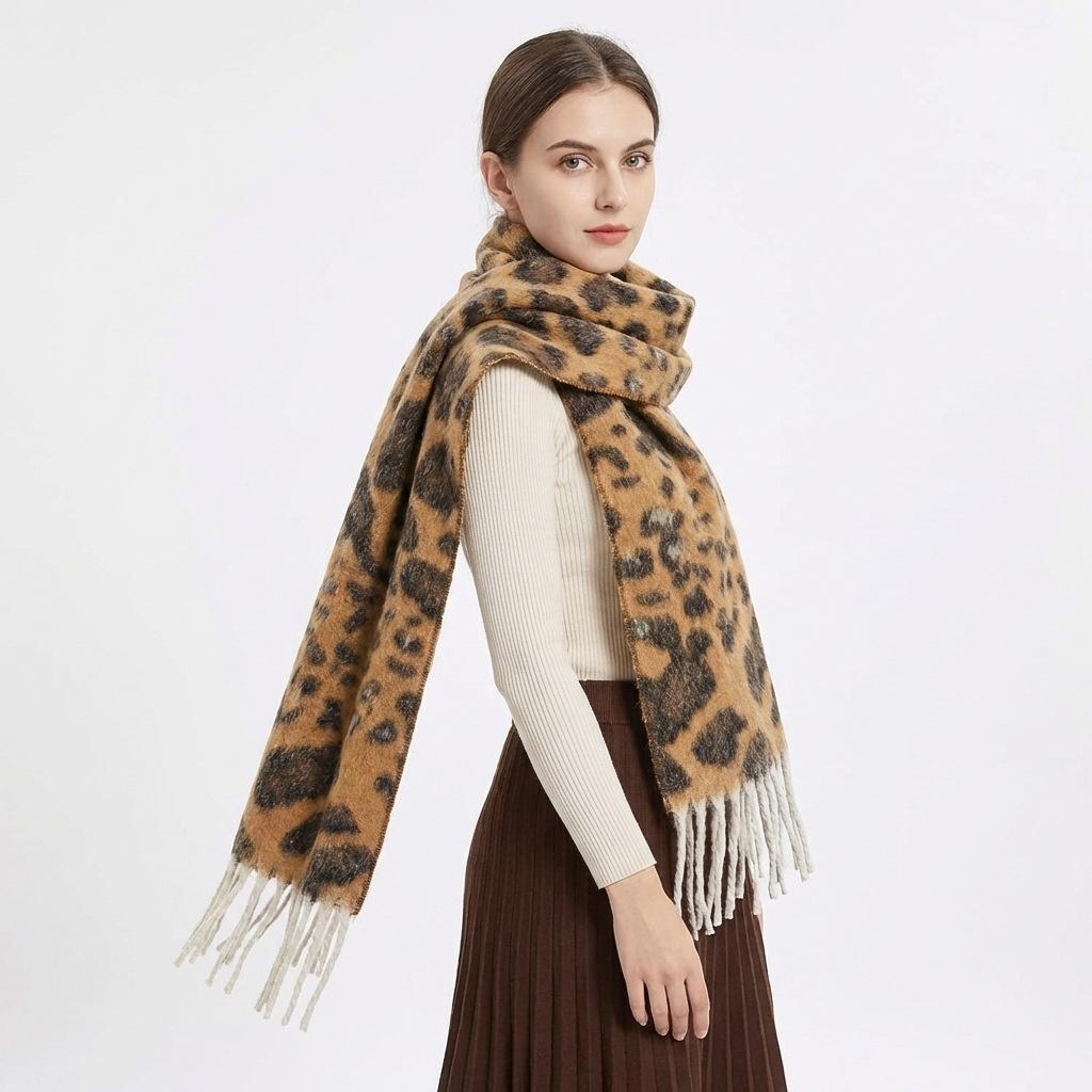 Scarf for Women 2026 Spring and Autumn Vintage Leopard Print Imitation Cashmere Tassel Warm and Fashionable Versatile Scarf