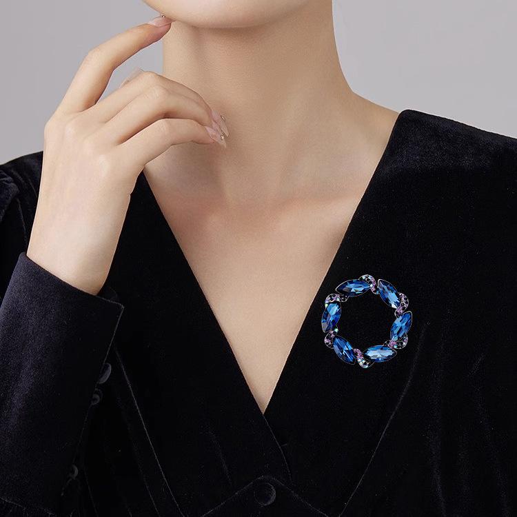 Sapphire Flower Brooch - High-end, Exquisite Crystal Flower Wreath Pin, Unique Design, Rare Piece.