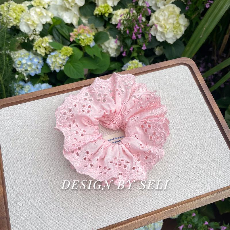 Retro French Lace Double Layer Hair Tie - Celebrity Trendsetter Style