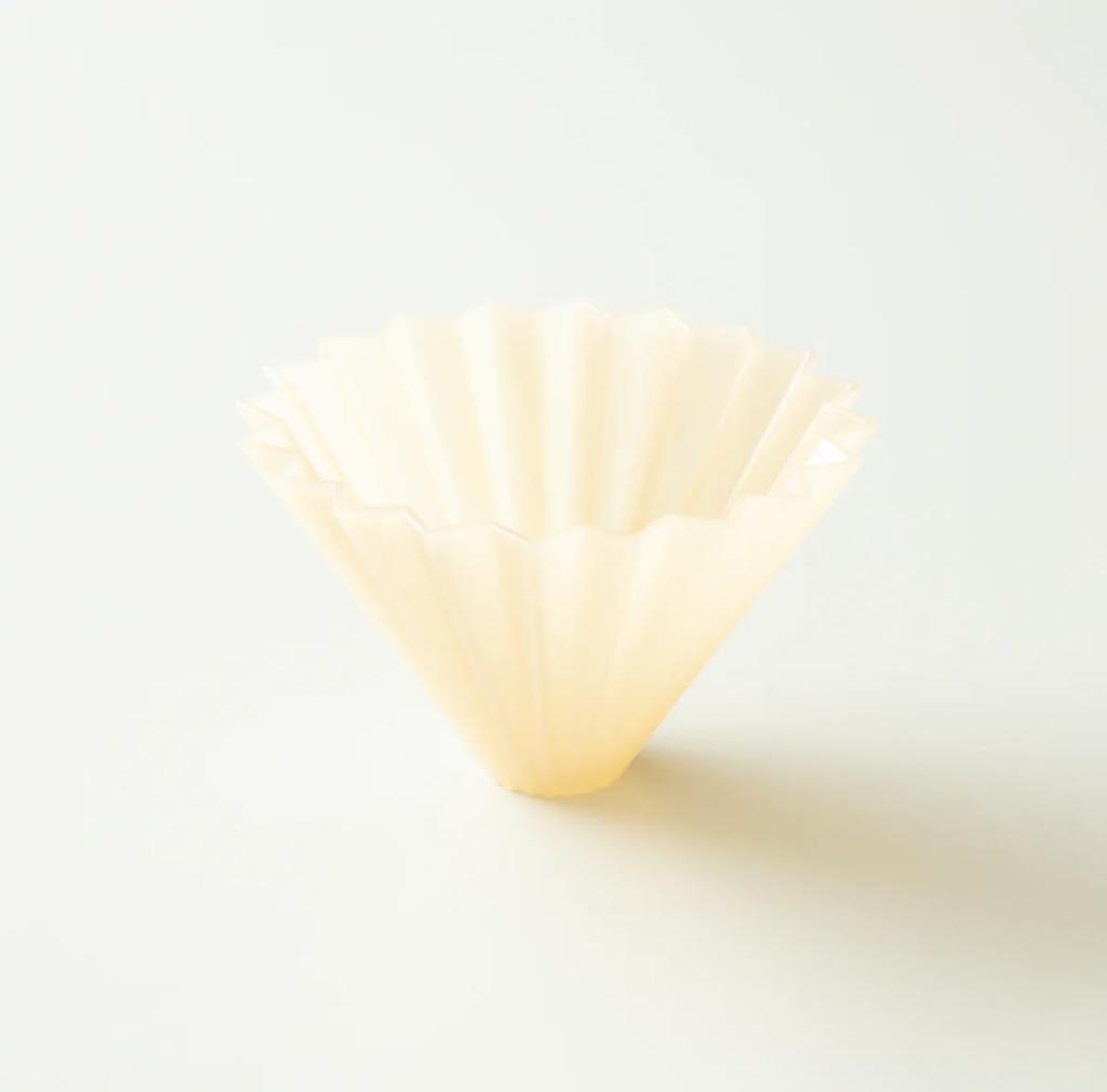 ORIGAMI Air Medium Dripper Made in Japan Resin Origami Air Dripper (Medium, 3-4 cups) (Matte Beige)