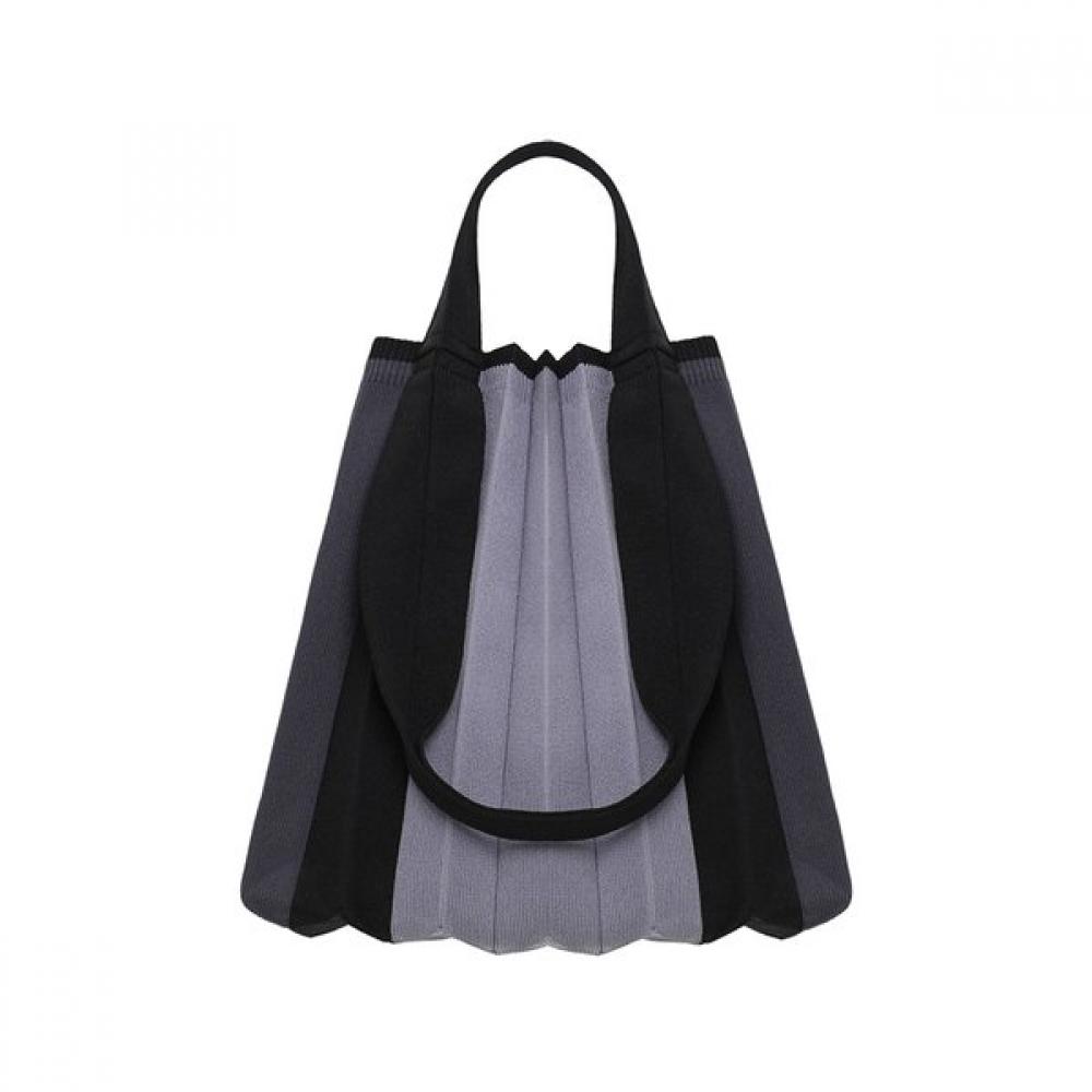 

Pleatsmama Shopper Bag Two Way Black Single option