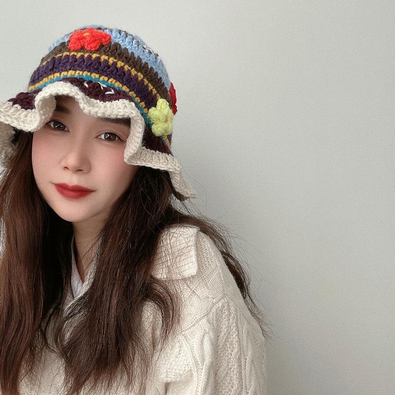 

Японская ручная работа Ins Вязаная шерстяная шапка Милая маленькая цветная контрастная шапка-рыбак Утолщенная теплая шапка для защиты ушей Шляпа-ведро
