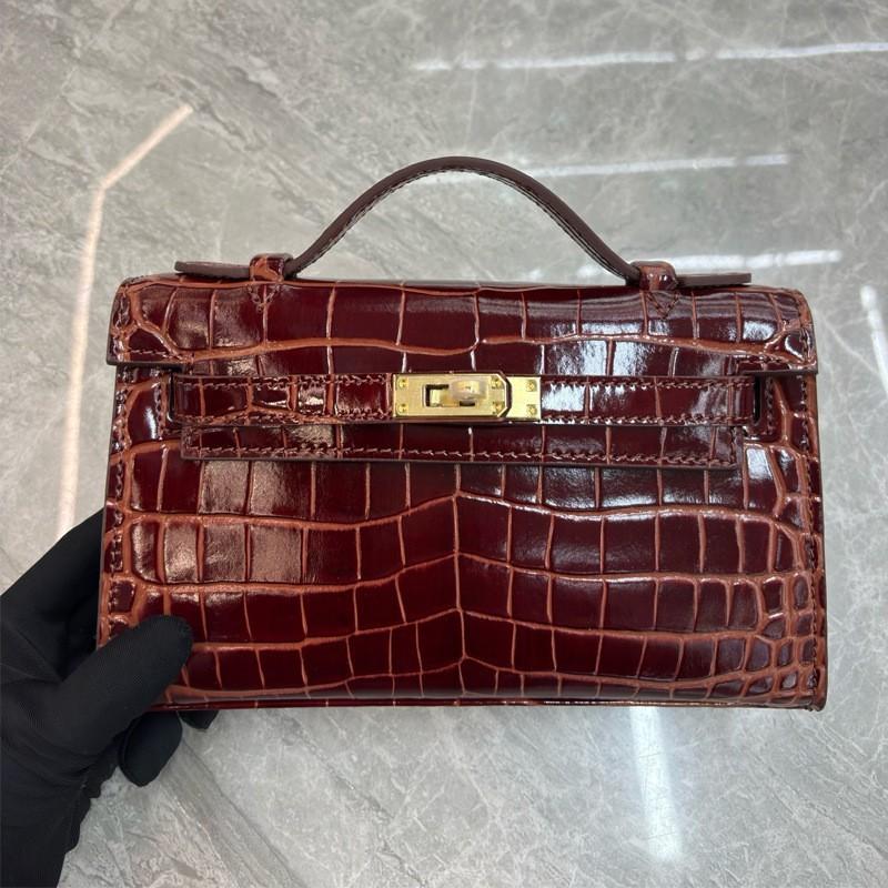 

Gold Silver Buckles Alligator-pattern Cowhide New Generation Fashionable All-matching Simple Square Bag Single-shoulder Cross-slung Handbag Length 22 x thickness 8 x height 14 cm