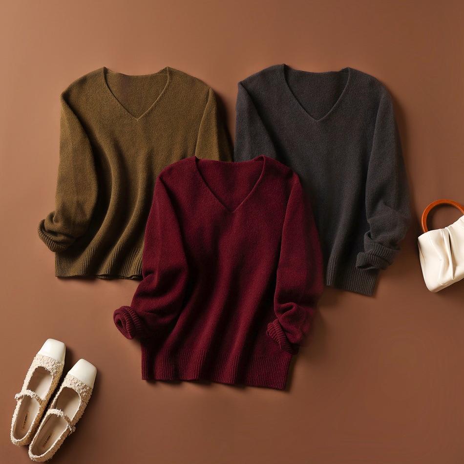 2024 Women's Autumn/Winter Heart-Neck Wool Sweater