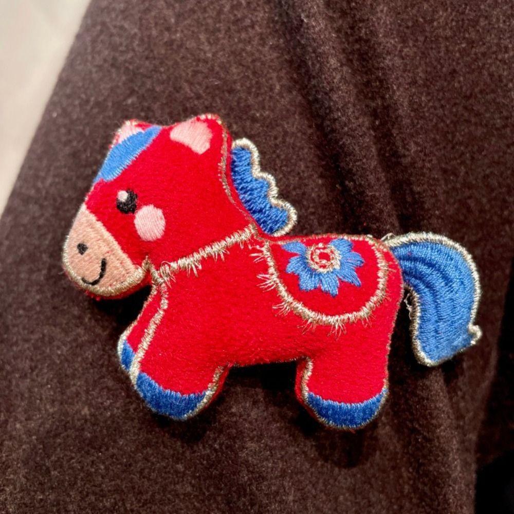 Flower Embroidery Horse Brooch Cute Cloth Fabric Pony Brooch  Clothing Accessory