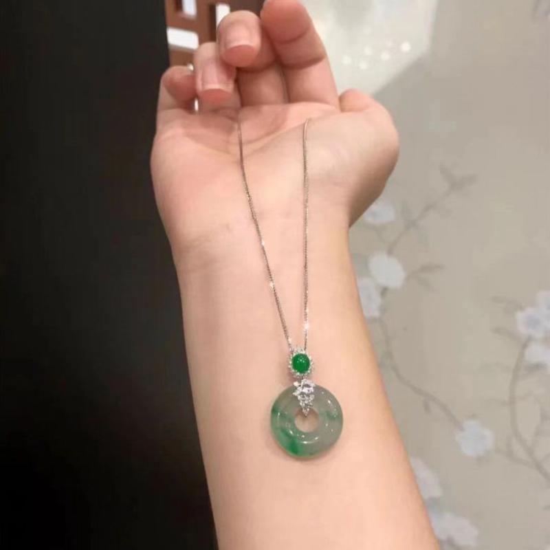 Inspired Natural Ice Seed Jade Chalcedony Round Necklaces Chinese Style Clavicle Chain Classic  Fine Jewelry For Women