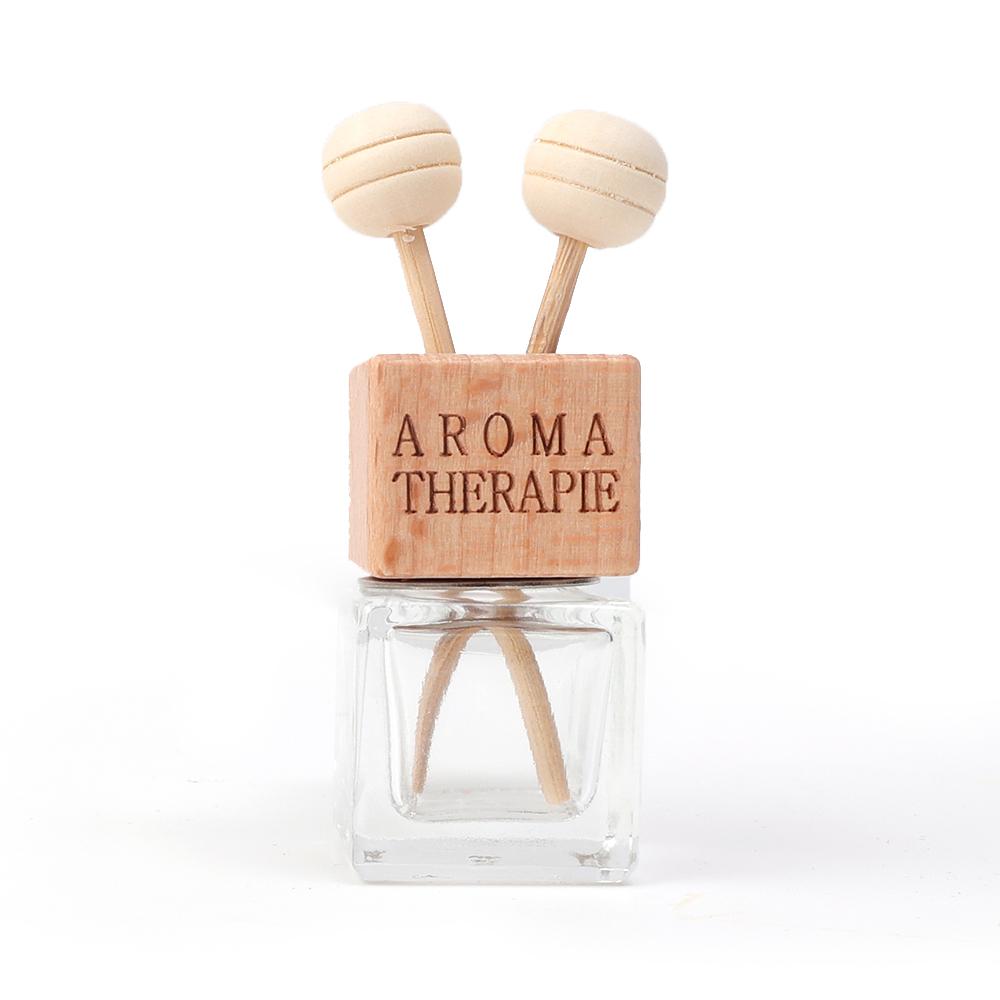 Car Air Outlet Aromatherapy Clip Automatic Truck Air Vent Empty Glass Perfume Bottle Air Purifier Car Decorative Accessories