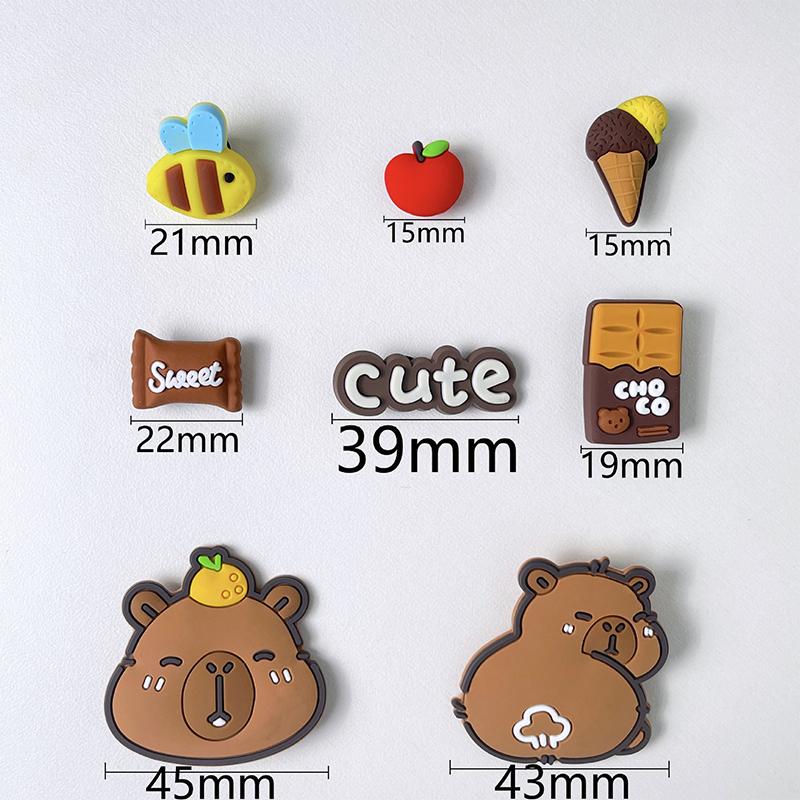 1 Sada Přívěsků na Boty ze Série Kapybara pro Dřeváky, Bublinkové Pantofle, Sandály, PVC Ozdoby na Boty, Sponové Doplňky