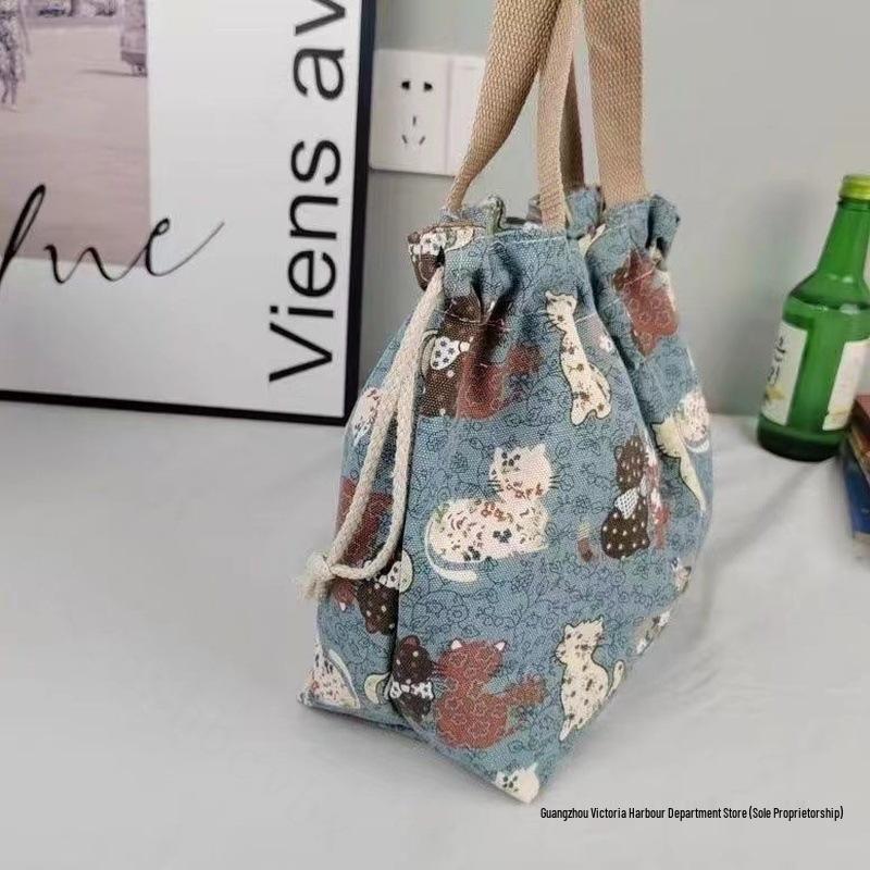 Women's 2026 Versatile Canvas Tote: Lightweight Handbag & Lunch Bag for Office & Outings.