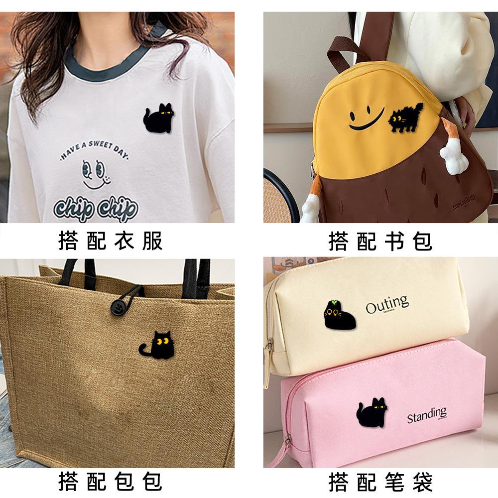 New Little Black Cat Brooch Creative Cute Funny Cartoon Pin Black Cat Badge Clothes Backpack Decoration
