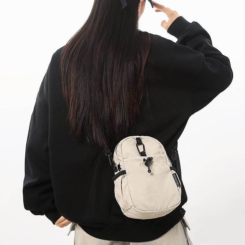 Summer New Waterproof Mobile Phone Bag Women's Lightweight Versatile Satchel Men's Shoulder Bag Outdoor Commuter Small Satchel