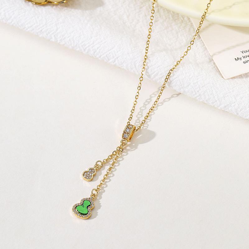Titanium Steel Non-fading Necklace - European & American Style, Light Luxury, Versatile Korean Fashion, Perfect for Women and Girlfriend Gifts.