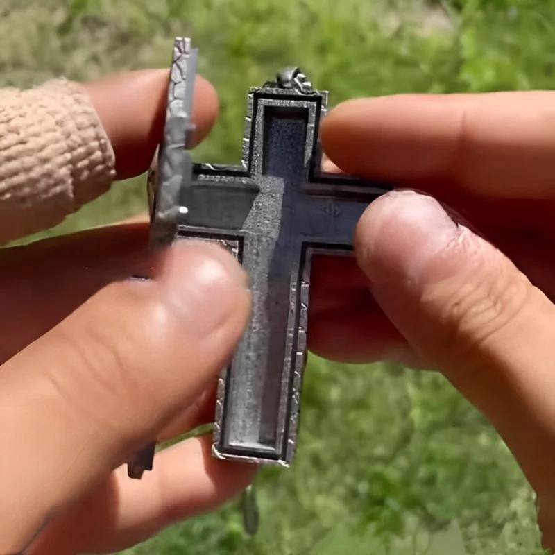 Cross Pendant Necklace with Secret Compartment Openable Stainless Steel Chain Pendant Necklace Vintage 3D Printed Charm Jewelry