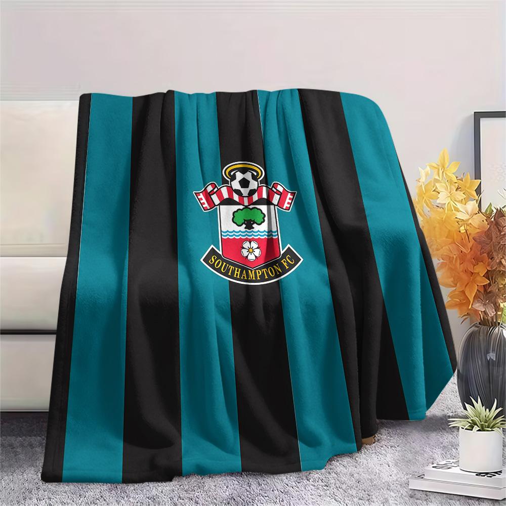 Southampton FC2 Flannel Blanket, High Quality Comfortable for All Seasons, Home Decor, Warmth and Comfort