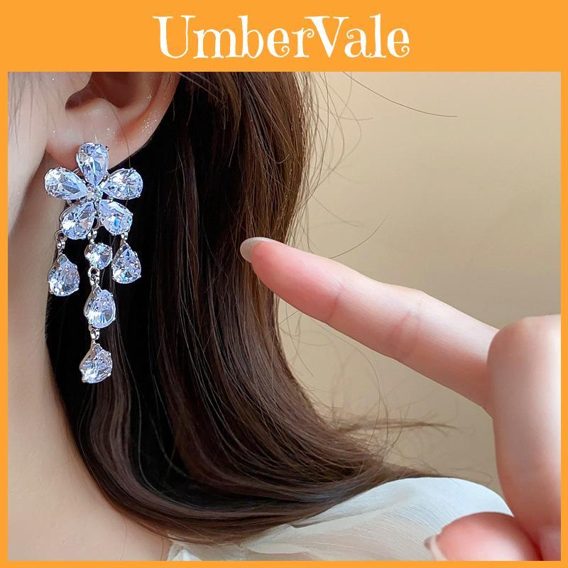 Zircon Water Drop Floral Lockbone Necklace For Special Occasions With Copper Metal And Stylish Look