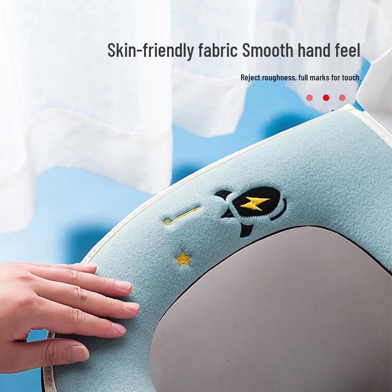 Astronaut Print Toilet Seat Cover with Contrasting Handle, Waterproof and Thickened for Warmth, Home Use with Velcro and Zipper.