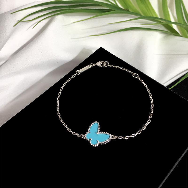 Pulseira Simples Estilo Frio INS Borboleta: Design Suave e Fresco Japonês e Coreano com Carcaça Branca para Mulheres