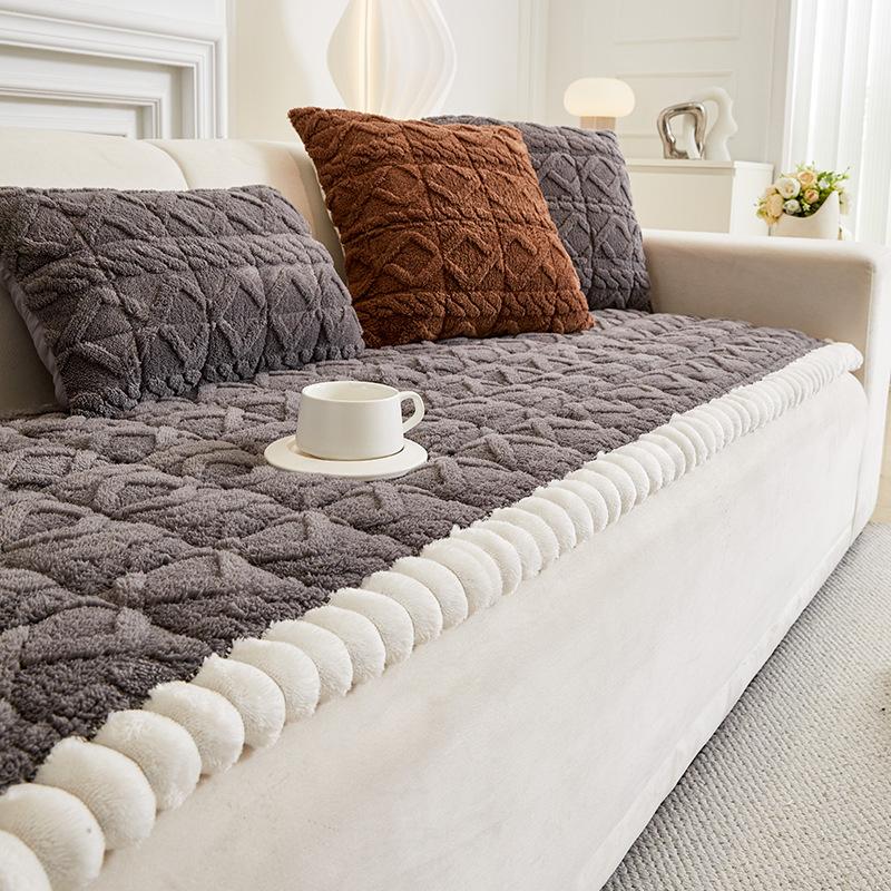 Light Luxury Tafu Velvet Sofa Cushion, Winter Model, High-End Thickened Steamed Bread Cushion, Sofa Cover, Non-Slip.