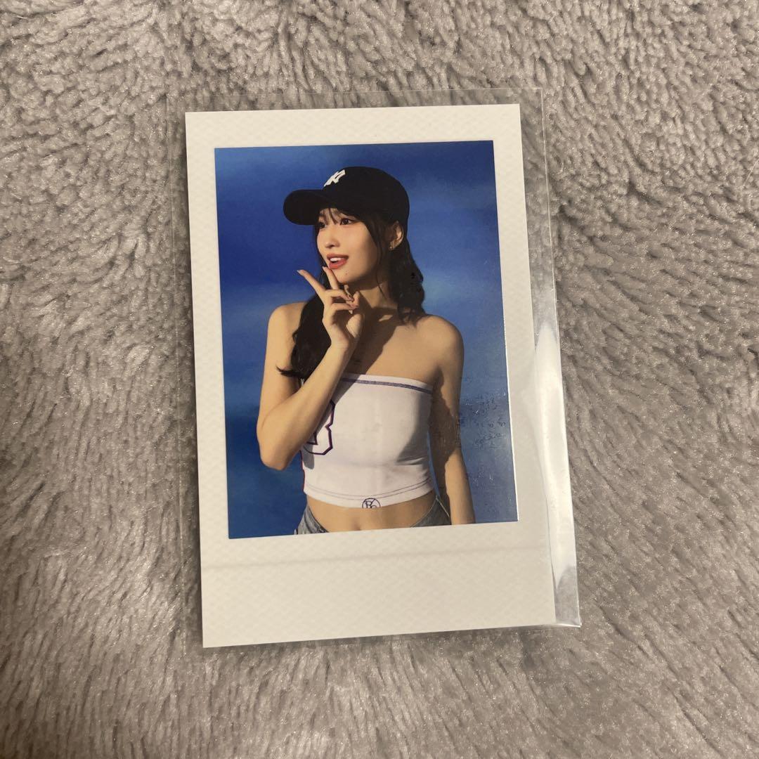 

[USED] TWICE HOME9ROUND 9th Anniversary Fan Meeting Purchase Bonus Instax-Style Trading Card Momo