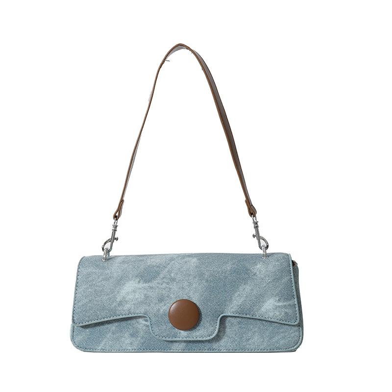 Underarm bag women's large capacity 2025 autumn new French niche retro foreign style shoulder bag Crossbody baguette bag