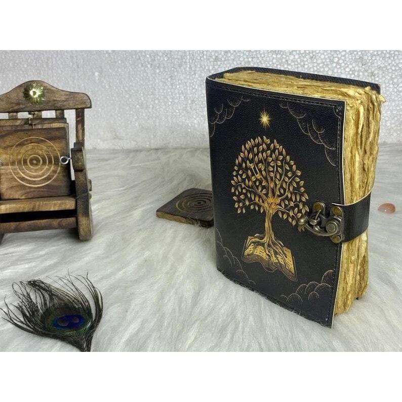 Handgefertigter mystischer Baumdruck Vintage Leder Journal Grimoire Journal Notizbuch