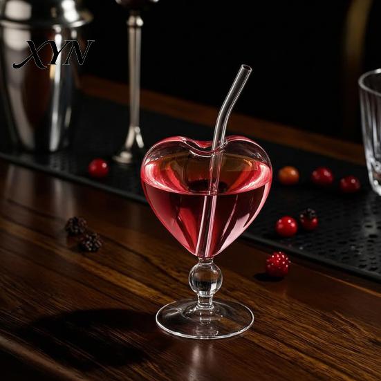 Handheld Spherical Base Goblet Heart Shaped Cocktail Glass, 220ml Clear with Straw, Elegant Glassware for Sparkling Water Cold Drink Cup, Stylish