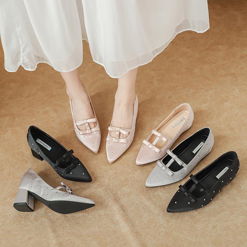 Pointed Beautiful Thick Heel Flat Shoes Women's Summer 25 Spring and Summer New Versatile Rhinestone Bow Mary Jane High Heels