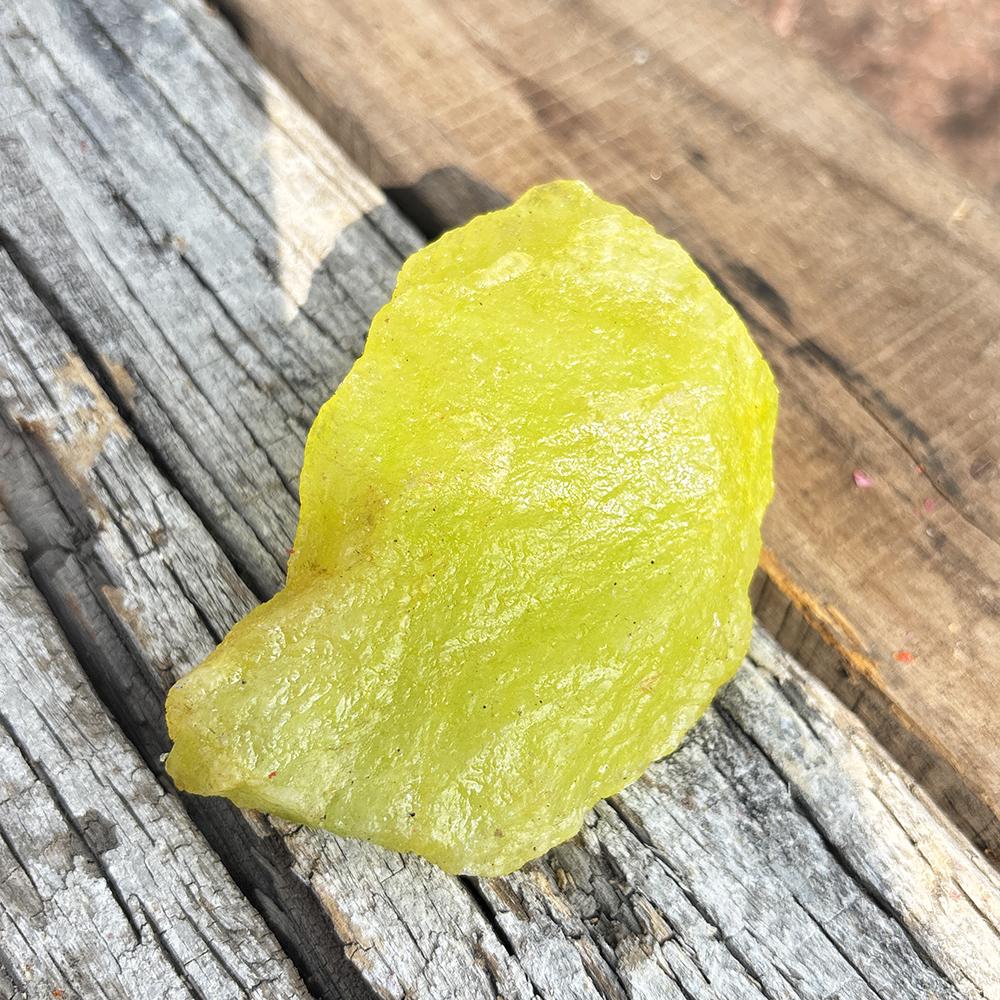 Natural Topaz Loose Gemstone 905.80 Ct Lemon Uncut Rough for Lapidary and Gem Collections