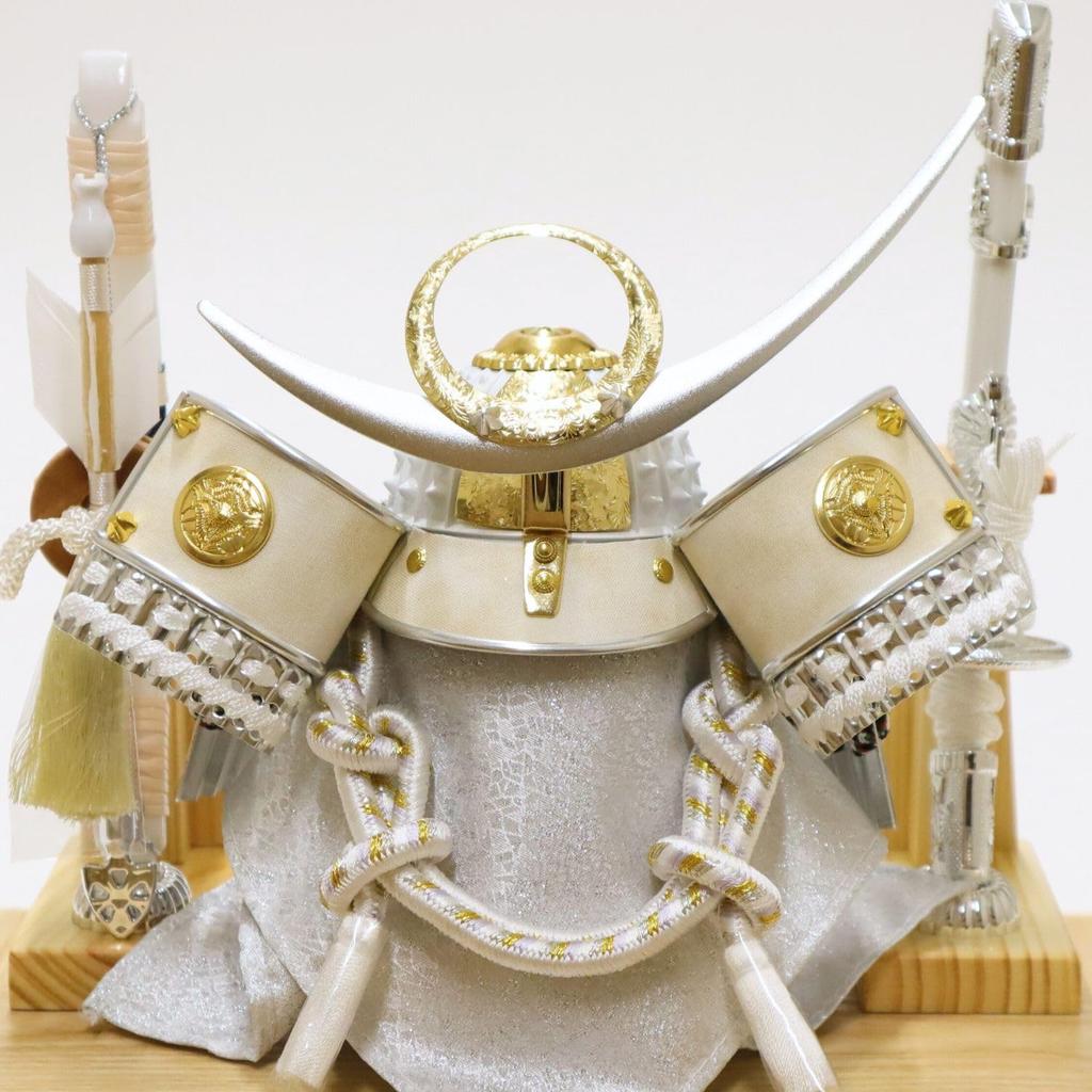 Mai-Festpuppen-Helm-Vitrine, Acrylvitrine, Kai (Ruder), Uesugi Silber, Zweifarbig Blau Rückseite, Natürlich, Breite 28cm x Tiefe 23cm x Höhe 32cm,