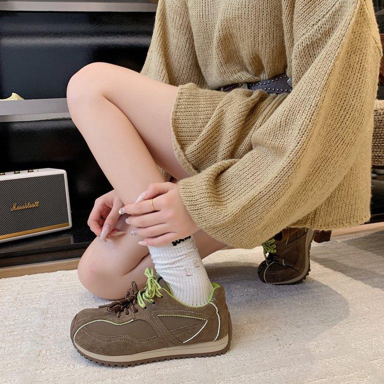 

Zhou Yutong s same leather women s shoes jumping sugar retro red ballet training shoes inner height increase casual shoes pre-order 40