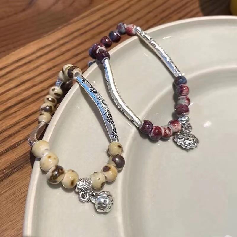 Retro Exquisite Amber Peace Lock Bracelet For Women Geometric Artistic Design