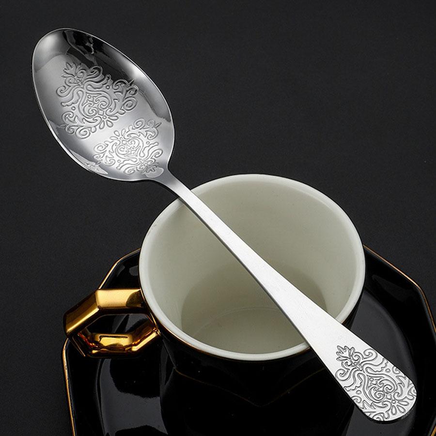 Stainless Steel Silver Tableware Cutlery Set with Knife Fork Spoon Silverware Set for Restaurant Hotel Handle Exquisite carving