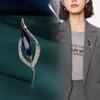 Korean Style Pearl Brooch: Versatile Floral Diamond Pin for Women's Coats