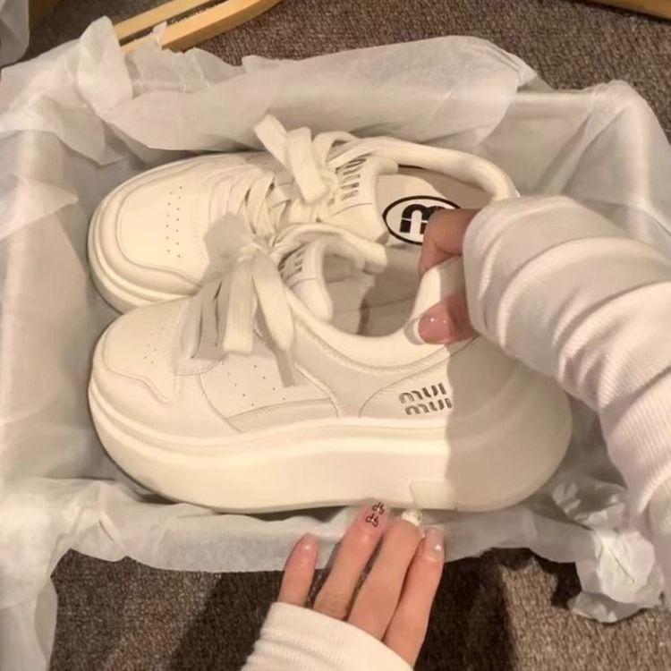 

Platform white shoes women s shoes new bread shoes versatile sports high-end casual shoes heightening single shoes lace-up board shoes 40