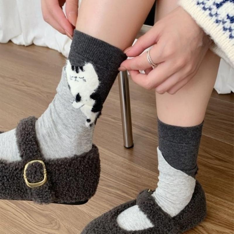 4 Pairs Autumn Winter Funny Socks Women Simple Cat-Print Mid-Calf Socks High Autumn Cute Fashion Woman Socks