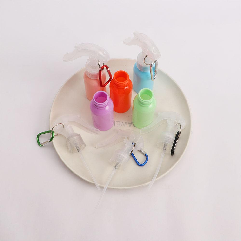 

Carabiner Hook Perfume Atomiser Spray bottle With Keychain Trigger Spray Bottles Refillable Bottles персиковий