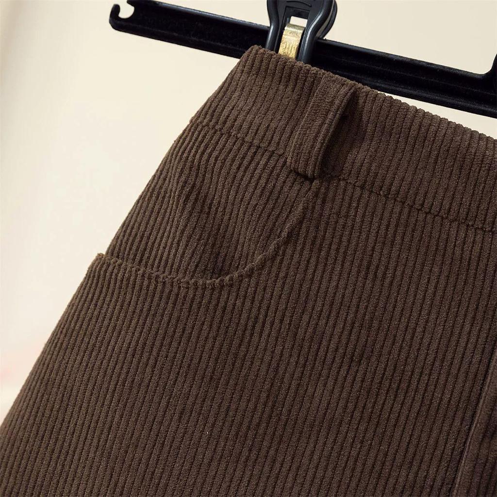 Plus Size Black Corduroy A-Line Midi Skirt for Autumn/Winter - Slimming, Versatile, and Bodycon Women's Clothing