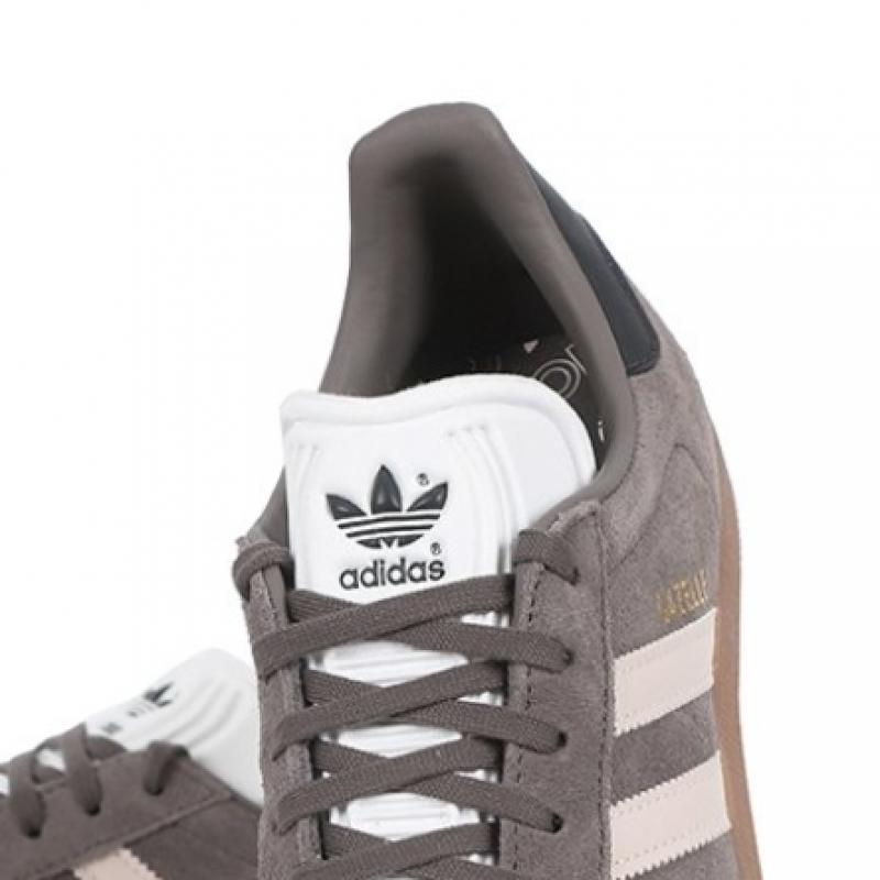Adidas Gazelle Recave Real Madrid Sneakers Charcoal