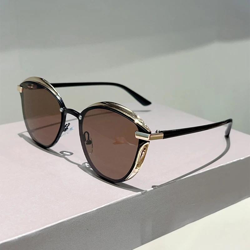 Óculos de Sol Vintage Oversized Femininos Novos na Moda Espelhados para Exterior Casual Tons Ins Estilo Coreano Trendy Decor Óculos de Sol