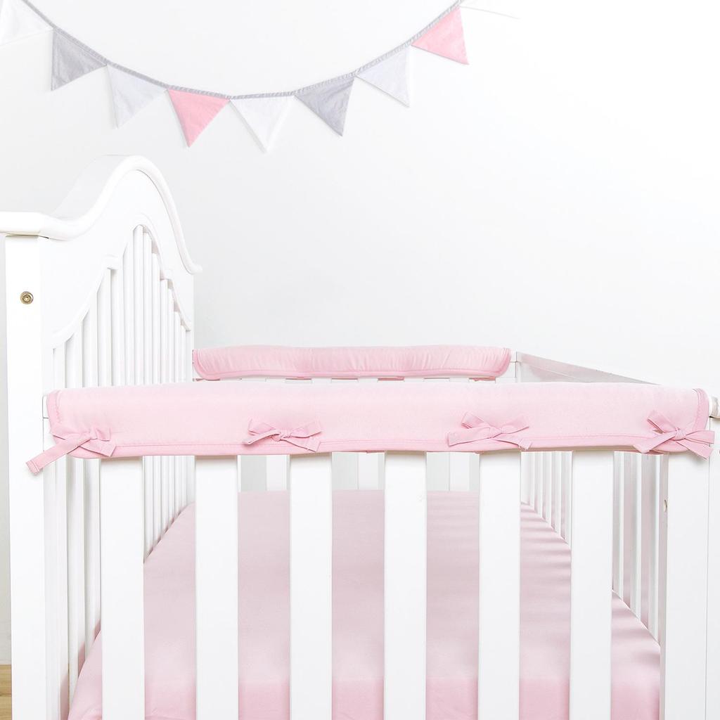 Minimalistischer weißer Babybett-Stoßfänger - Antikollisions-Leitplankenabdeckung im europäischen und amerikanischen Stil