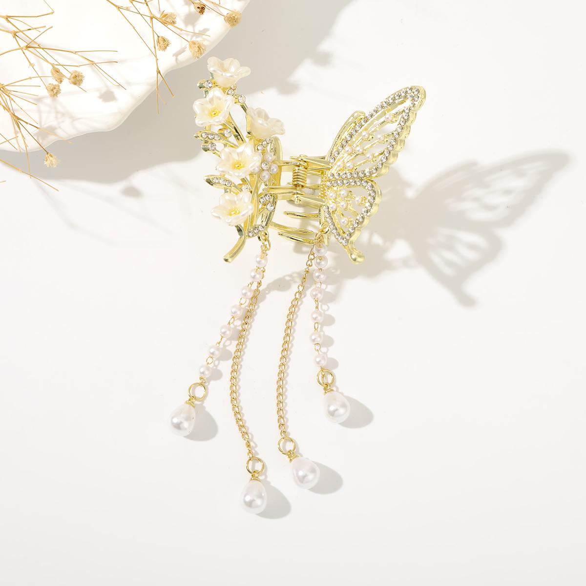

AWAYTR Shark Crab Clips Girls Hairpin Hair Accessories Korean Women Crystal Simple Hair Claw Butterfly Pearl Tassel Hair Clip