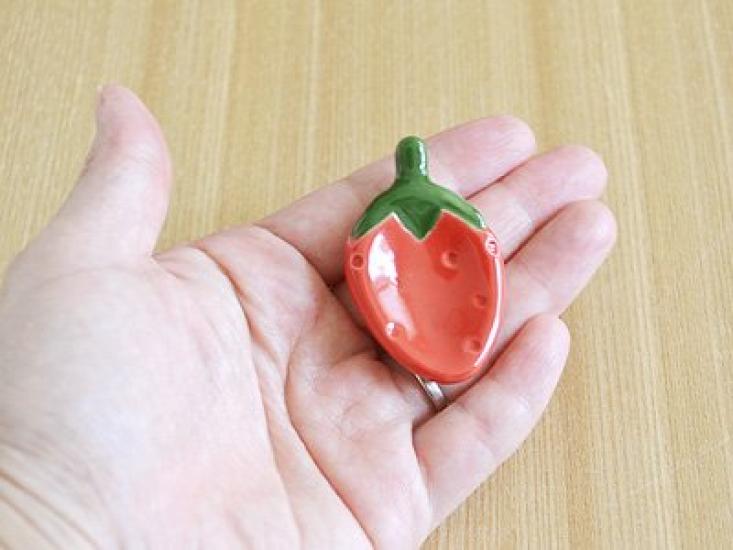 East Strawberry Chopstick Set of Cutlery Spoon and Tableware Set Rests, 5, Rests, Rests, (Red)