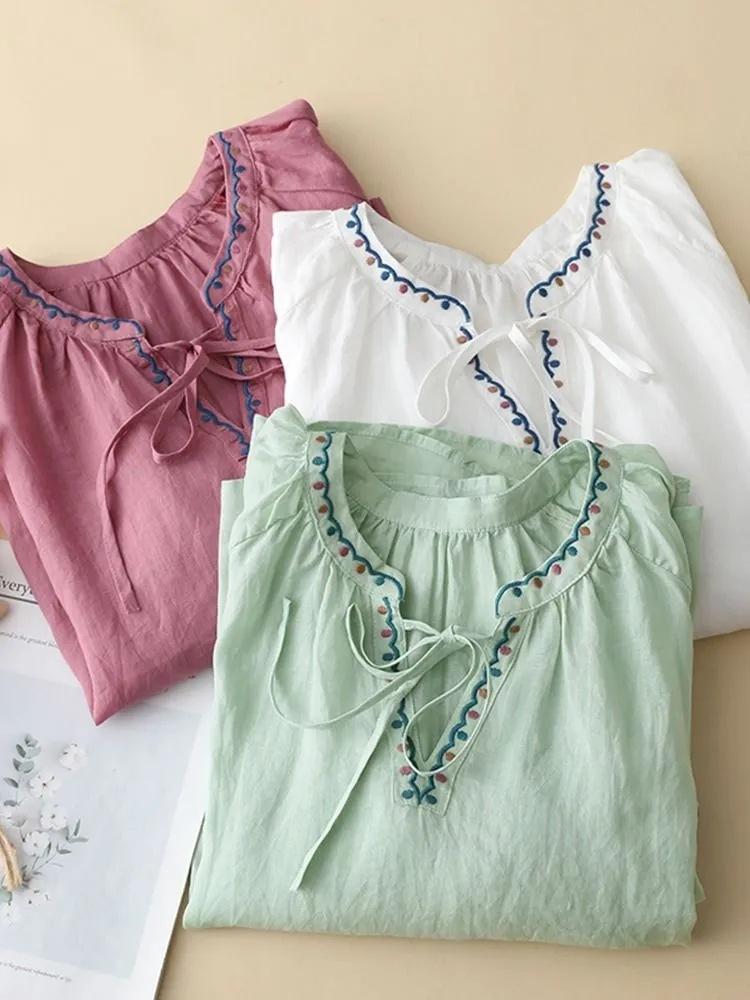 Summer Women's Embroidered V-neck Seven Quarter Sleeve T-shirt For Women