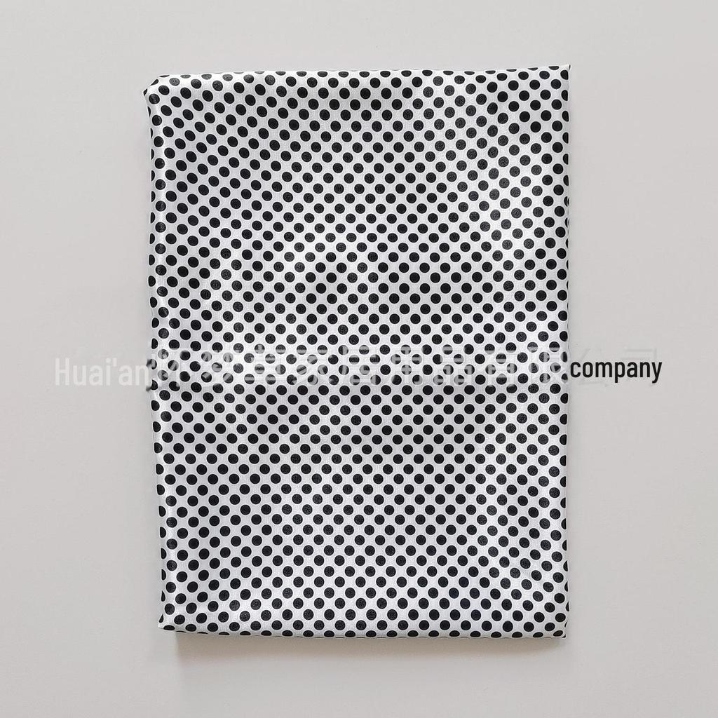 Seidenaugenmaske mit Leopardenmuster und Zubehörset: Enthält Kissenbezug, Haarband, Stirnband und lichtundurchlässige Schlafmaske.