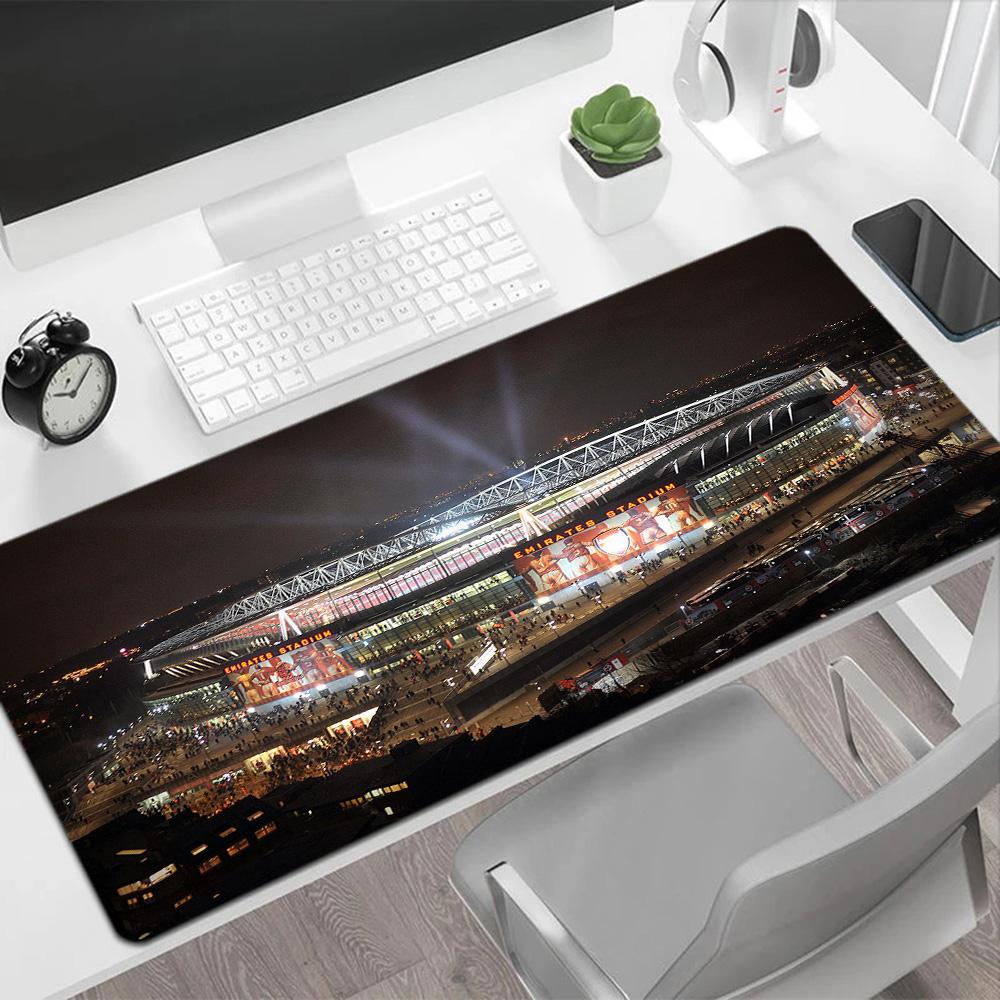 Ac Milan Player Celebration Large Mouse Pad Keyboard Mat Desktop Mouse Pad Non-Slip Rubber Bottom Office and Gaming Desk Decoration